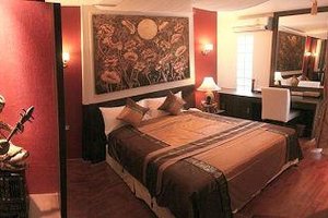 Room & Suite