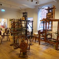 The Hand loom shop at the museum of carpet