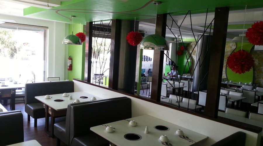 B'fast area which is also the restaurant.