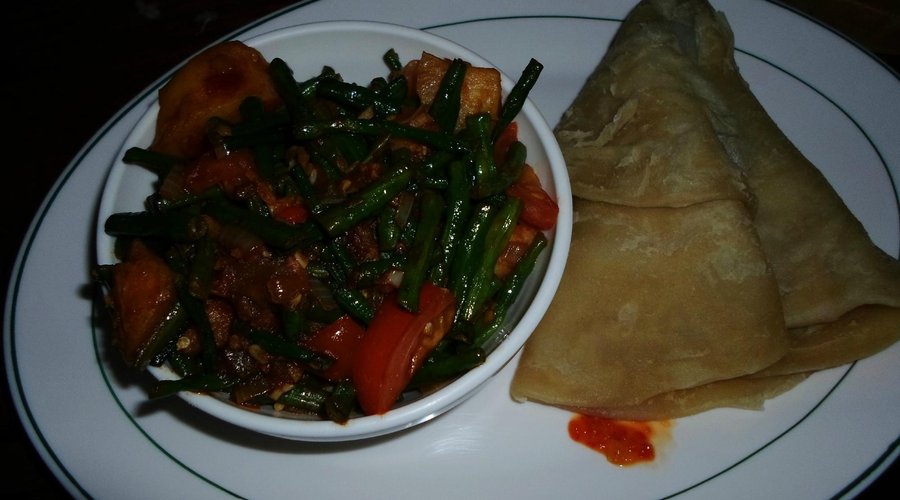 Bora And Potatoes With Roti