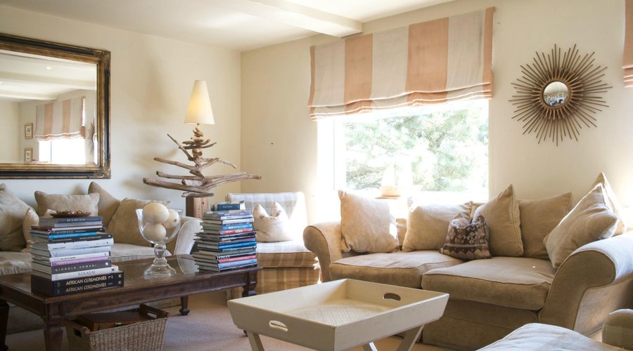 Peaceful sitting room