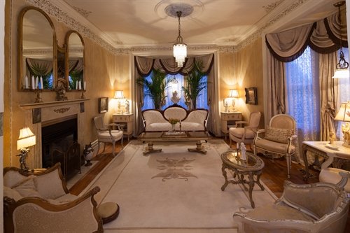 The Manor's parlour
