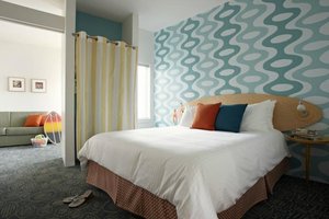 Room & Suite