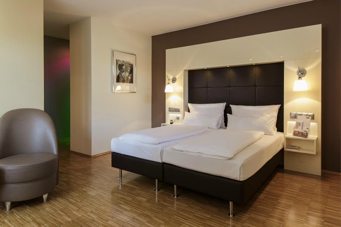 HOTEL SANTO $108 ($̶1̶3̶6̶) - Prices & Reviews - Cologne, Germany