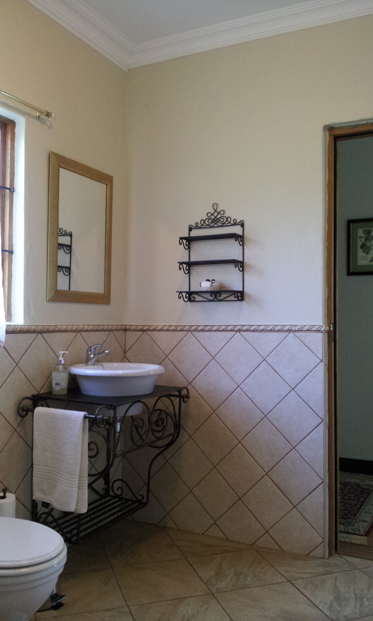 Hotel photo 7 of Farmhouse Lodge.