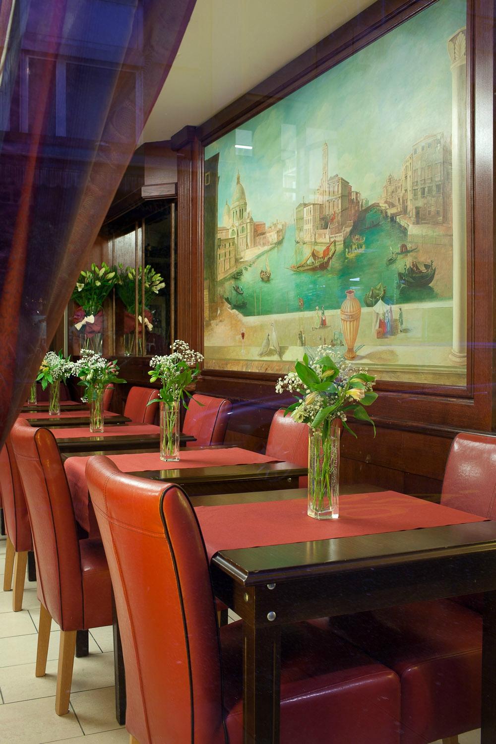 ADMIRAL HOTEL by null
