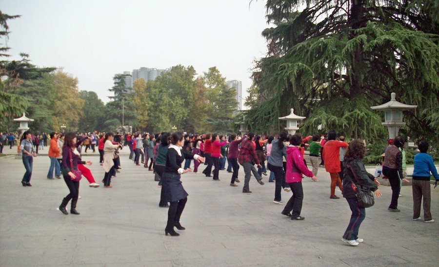 Morning Exercises at Xingqing Palace Park