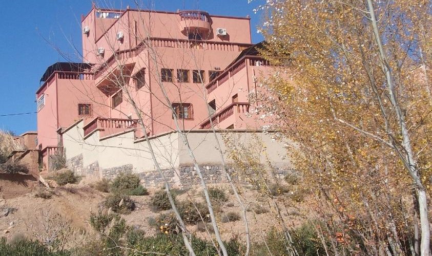 hôtel a une vue sur l'Oued
