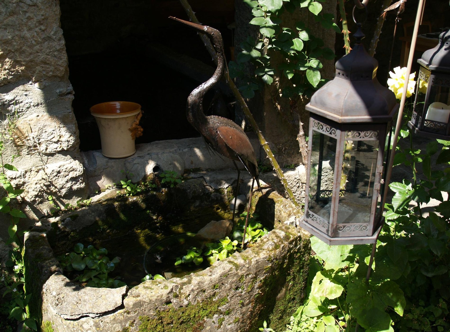 The tables of the fountain by null