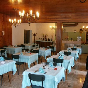 Una sala ristorante