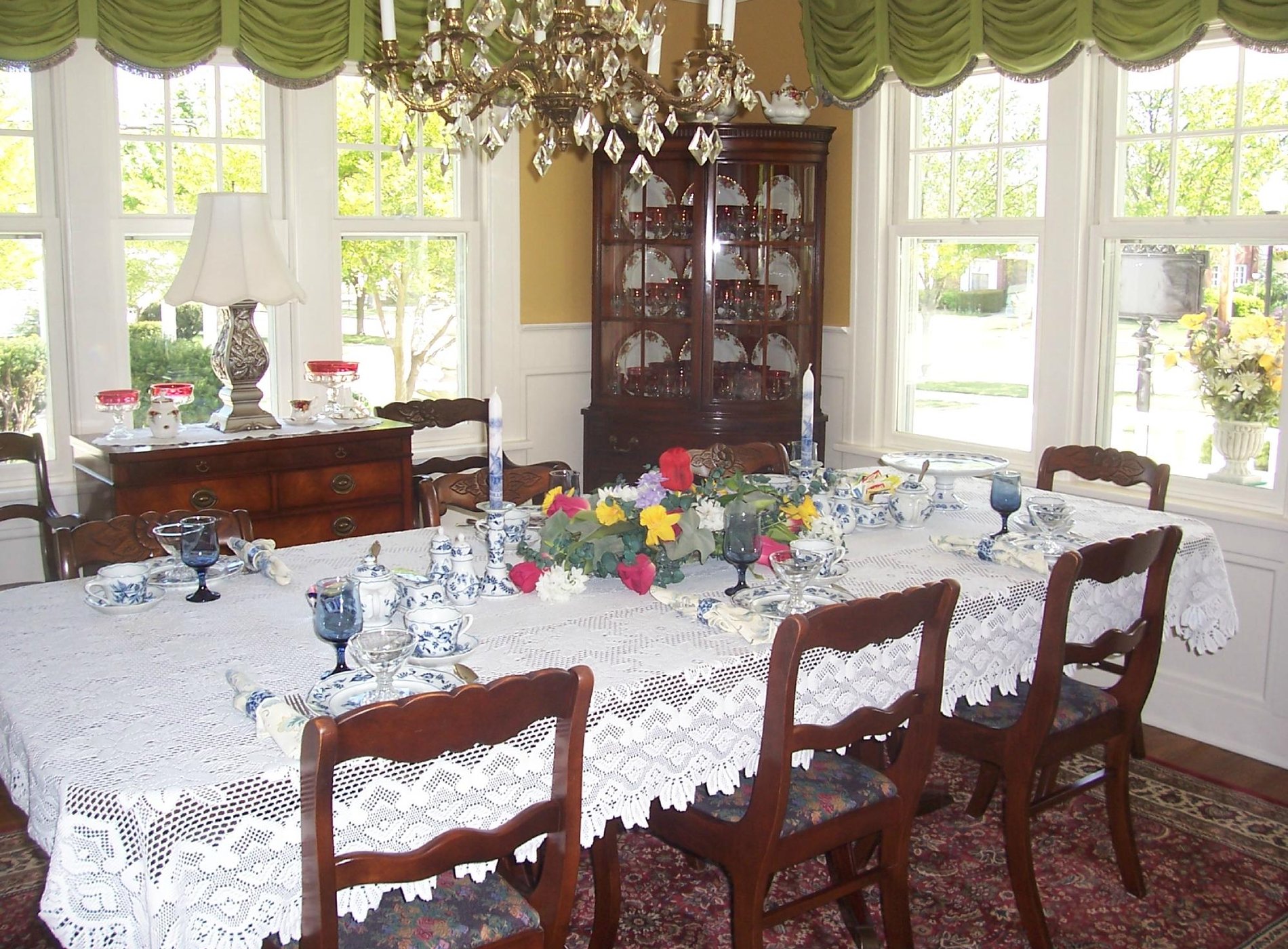 Dutch Colonial Inn by null