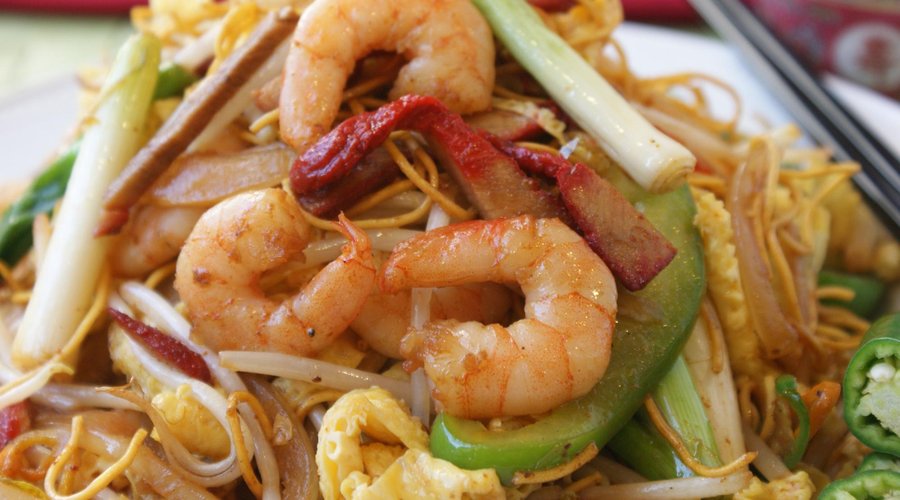Singapore Style Noodles (Spicy!)