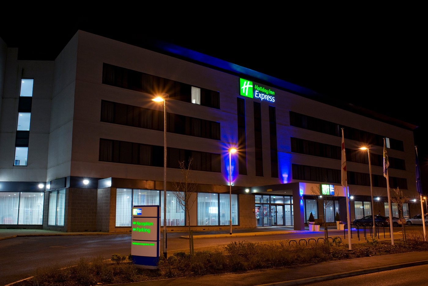 HOLIDAY INN EXPRESS ROTHERHAM NORTH, AN IHG HOTEL Bewertungen, Fotos