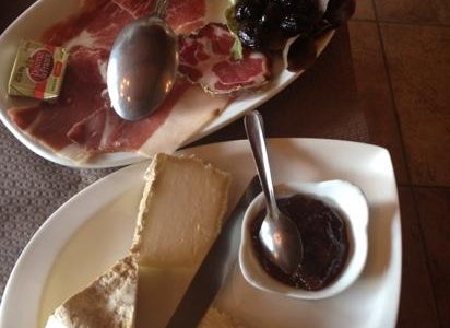 jambon de pays et fromages corse, un délice