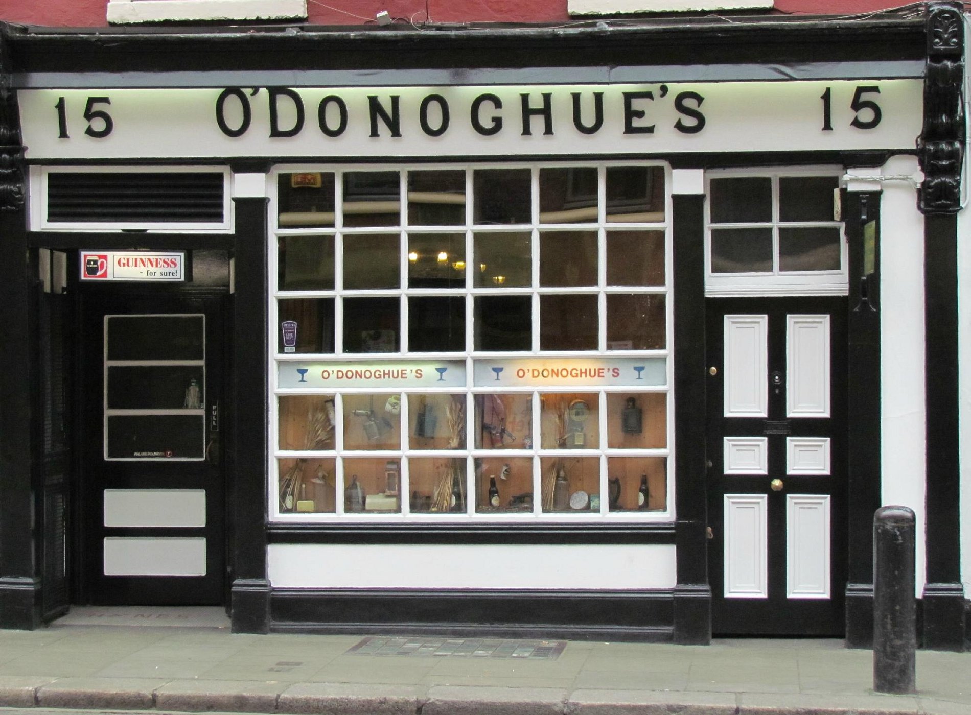 O'Donoghues Bar by Google