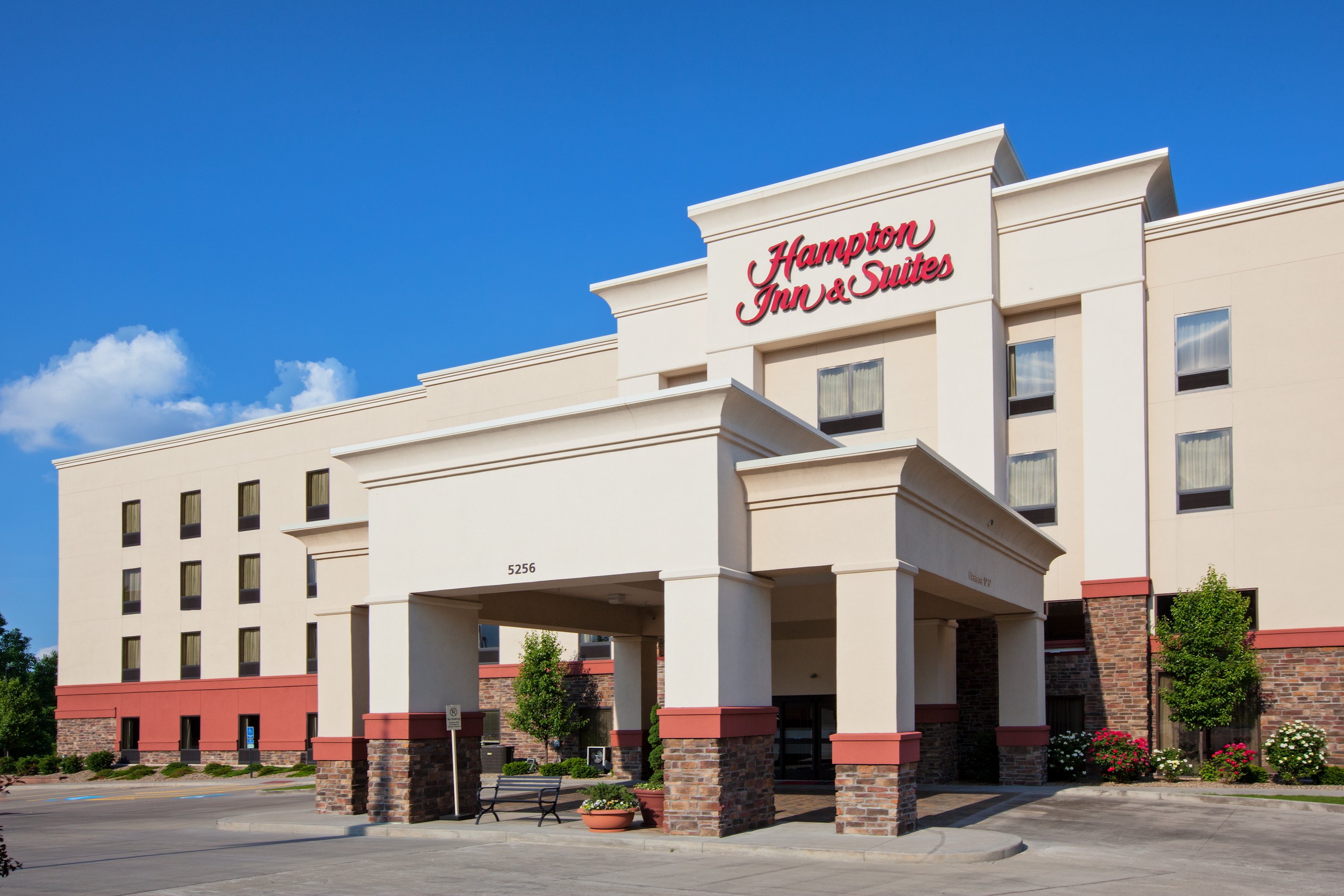 HAMPTON INN SUITES CANTON Updated 2024 Prices Hotel Reviews Ohio   Our Canton Oh Hotel 