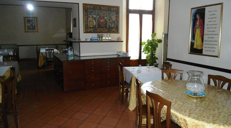 parte della sala da pranzo