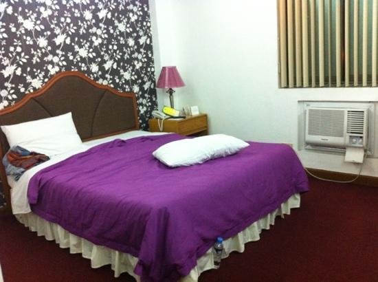 CHARTER HOUSE $44 ($̶6̶9̶) - Prices & Hotel Reviews - Makati