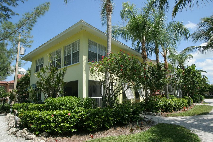 CABANA BEACH CLUB - Prices & Condominium Reviews (Longboat Key, FL)