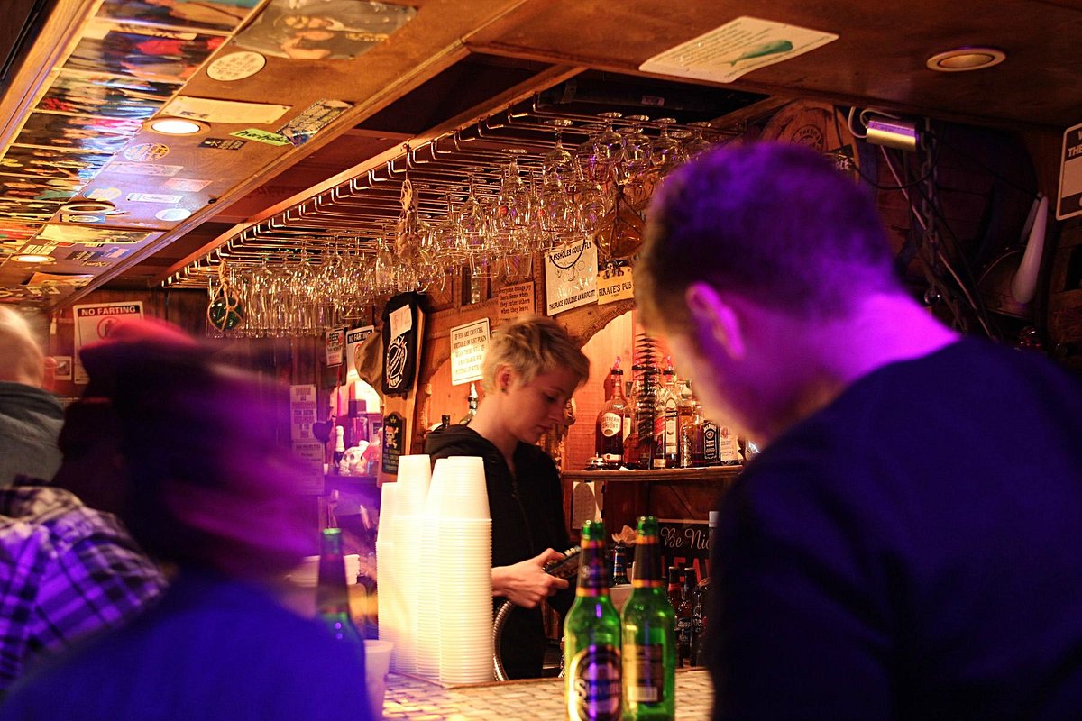 MEHANATA BULGARIAN BAR, New York City Downtown Manhattan (Downtown