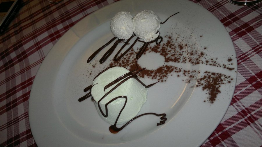 DOLCE: semifreddo alla menta e mousse di cocco