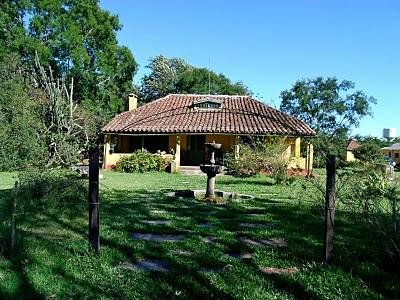 casa principal e jardim