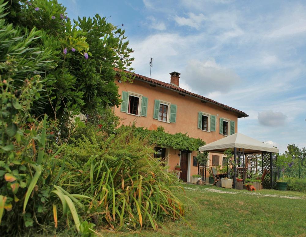 B&B CASCINA BEZZECCA - Prices & Ranch Reviews (Fossano, Italy)