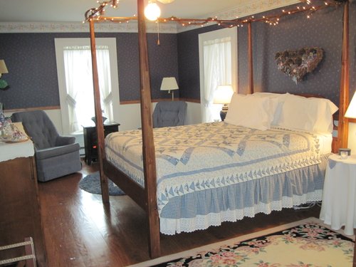 BLUSHING ROSE BED AND BREAKFAST (Hammondsport) - отзывы, фото и