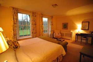 Room & Suite
