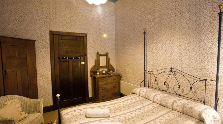 One of the 1920's style Bedrooms in our B&B. We have 3 Double rooms, 2 Twin rooms & 1 Single.