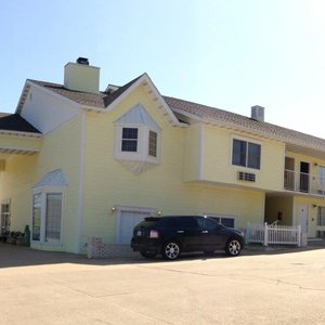 Side view with parking lot