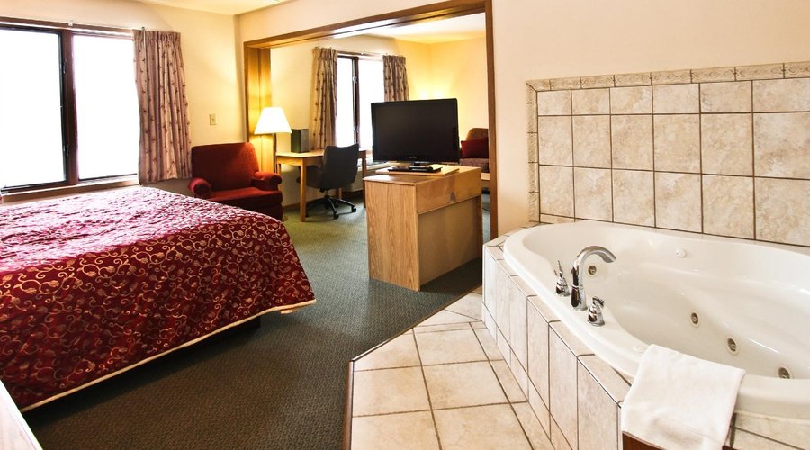 Honeymoon Suite