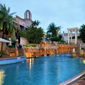 Oceanus Poolside Cafe