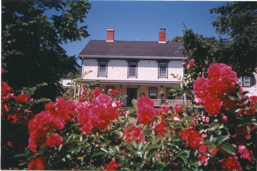 1826 MAPLEBIRD HOUSE BED & BREAKFAST - B&B Reviews (Lunenburg, Nova Scotia)