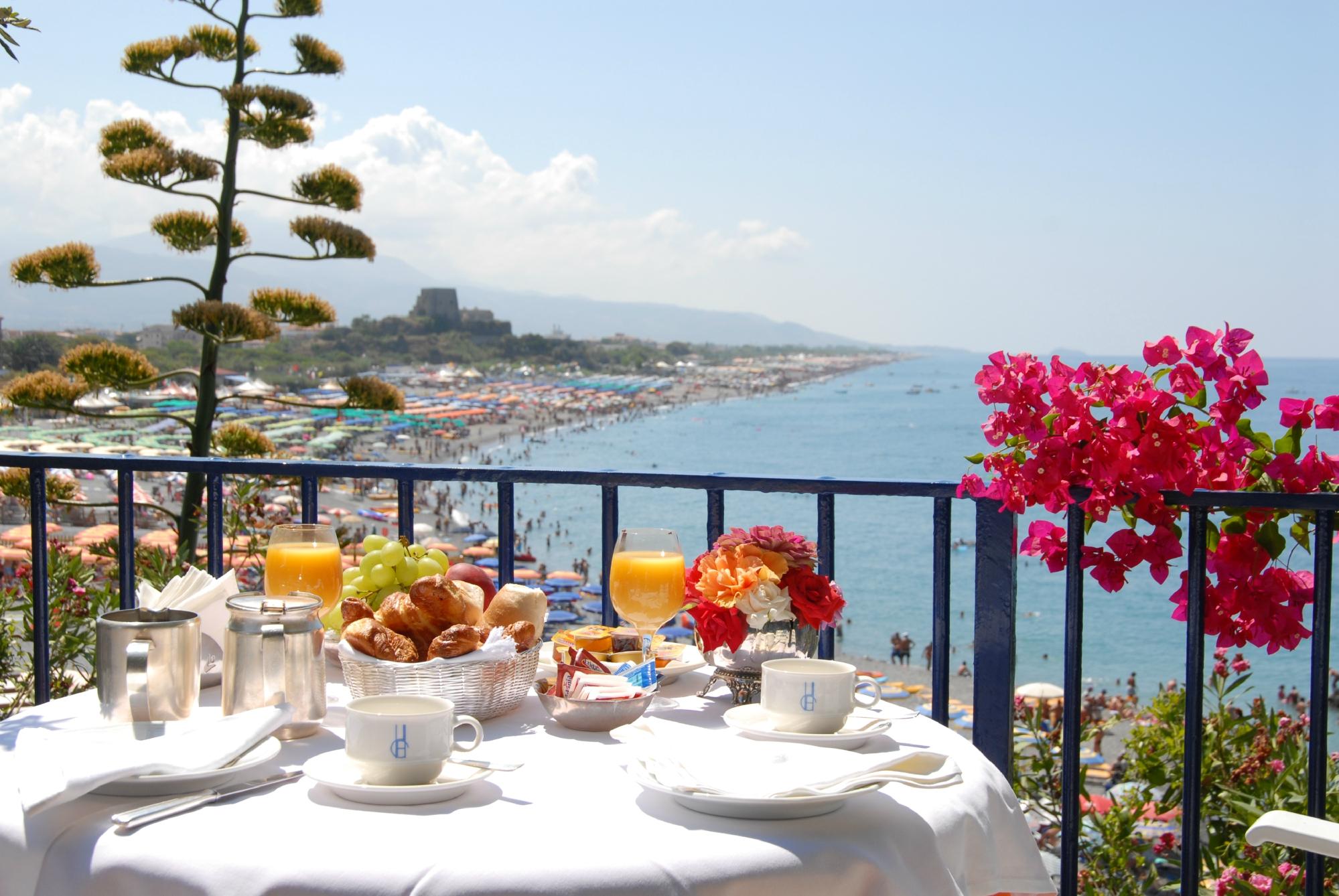 Hotel photo 40 of Grand Hotel De Rose.