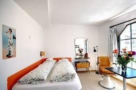 schönes grosses Zimmer