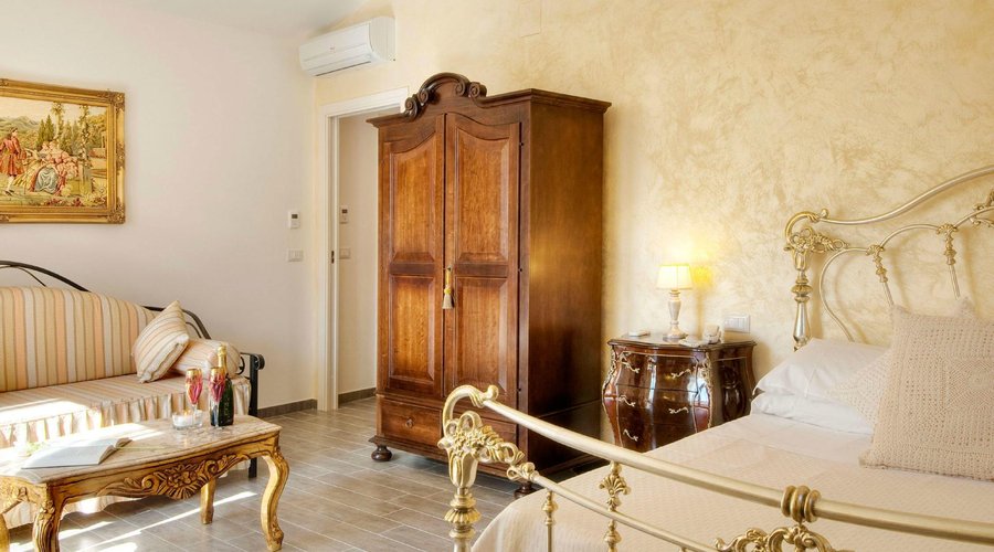 Fully Facilitated bedroom suite