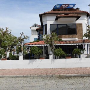 Gegenüberliegendes, empfehlenswertes Pancho villa