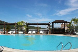 Piscine et plage