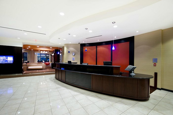 Courtyard by Marriott Mississauga-Airport Corporate Centre West ...