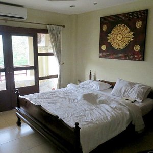 Both bedrooms have air conditioning (cost 1000 baht monthly)