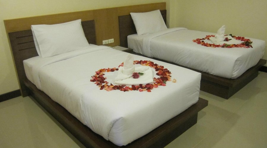 Standard Twin Bed