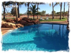 Pool & Beach