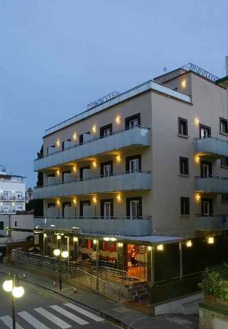Hotel photo 9 of Tossa Beach Center.