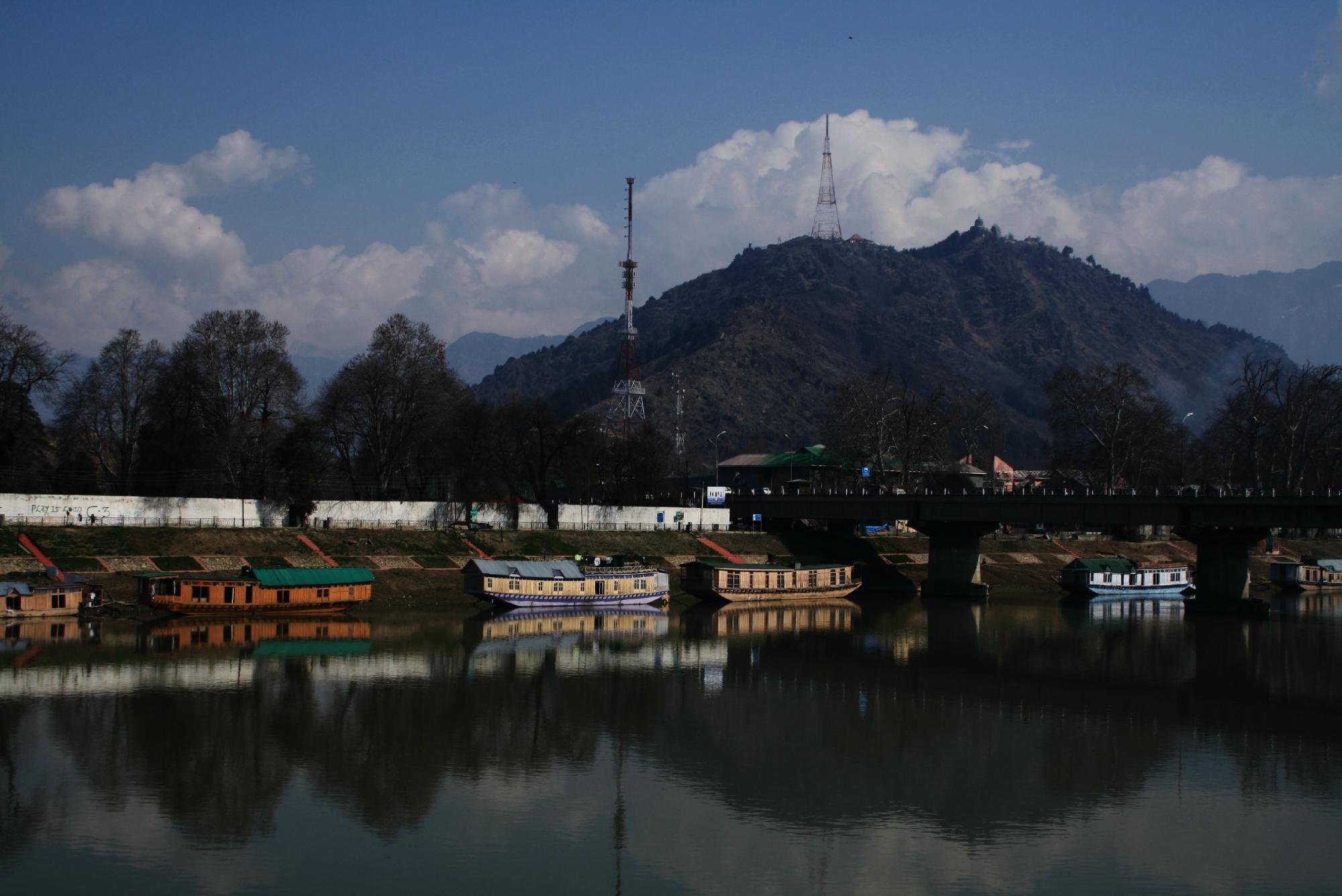 Srinagar Kashmir Right in ... afari HD wallpaper | Pxfuel