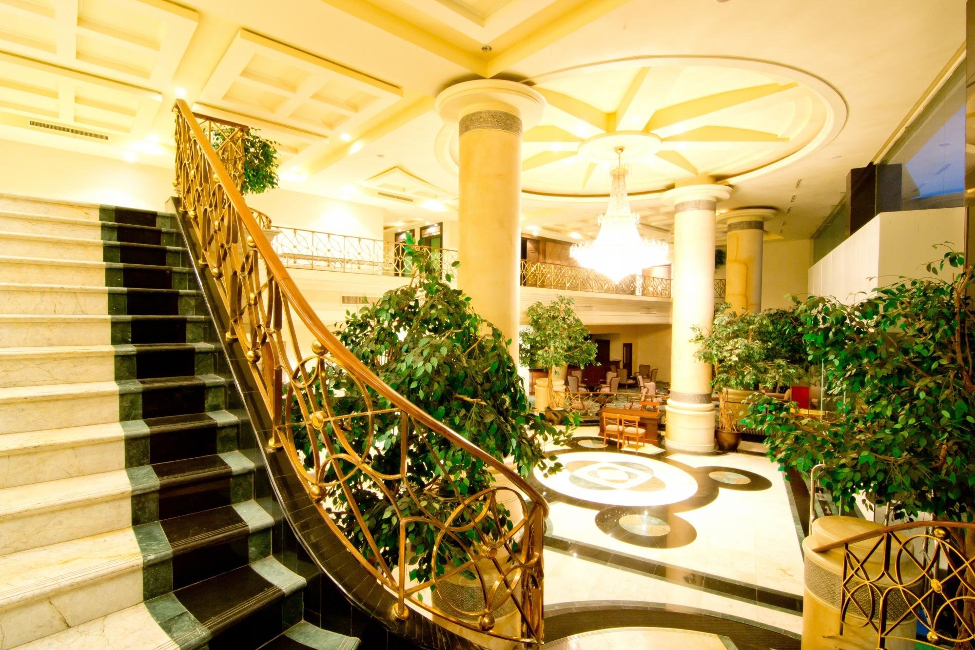 Grand Riverside Hotel, Phitsanulok (โรงแรมแกรนด์ริเวอร์ไซด์ พิษณุโลก) by null