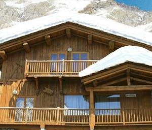 Exterior of chalet Le Thovex