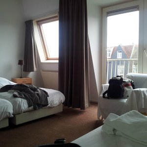Mooie ruime, lichte kamer!