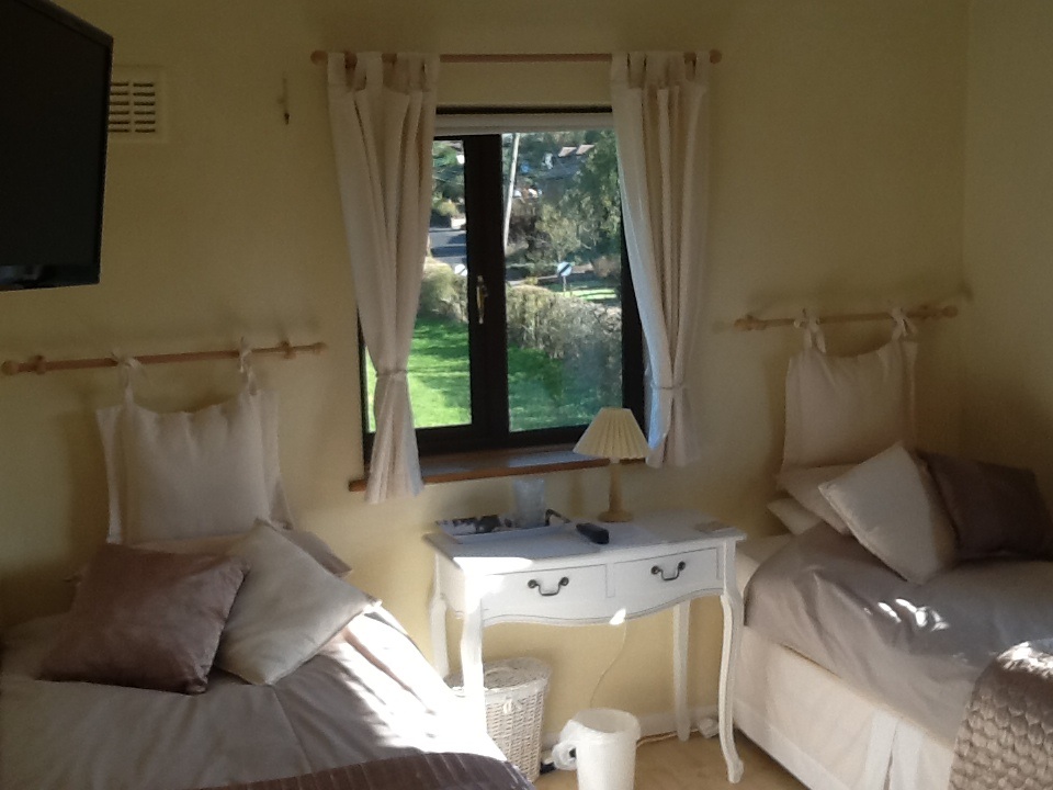 MEADOWSIDE - B&B Reviews (Farningham, Kent)