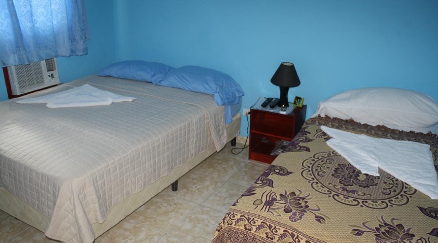 CASA CUBA HOSTAL S.A. - B&B Reviews (Panama/Panama City) CASA CUBA HOSTAL S.A. -  B&B Reviews (Panama/Panama City)